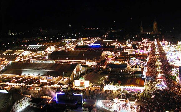 Oktoberfest at night.jpg